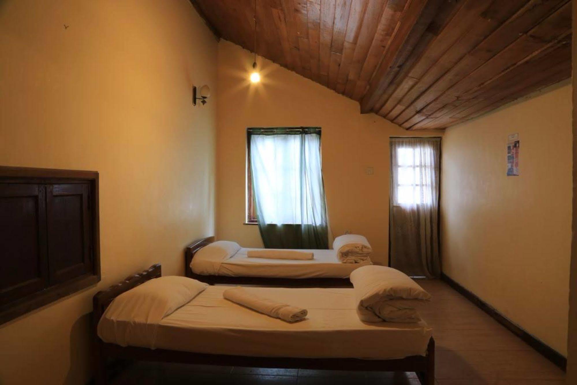 Nuwara Eliya Hostel By Backpack Lanka ภายนอก รูปภาพ