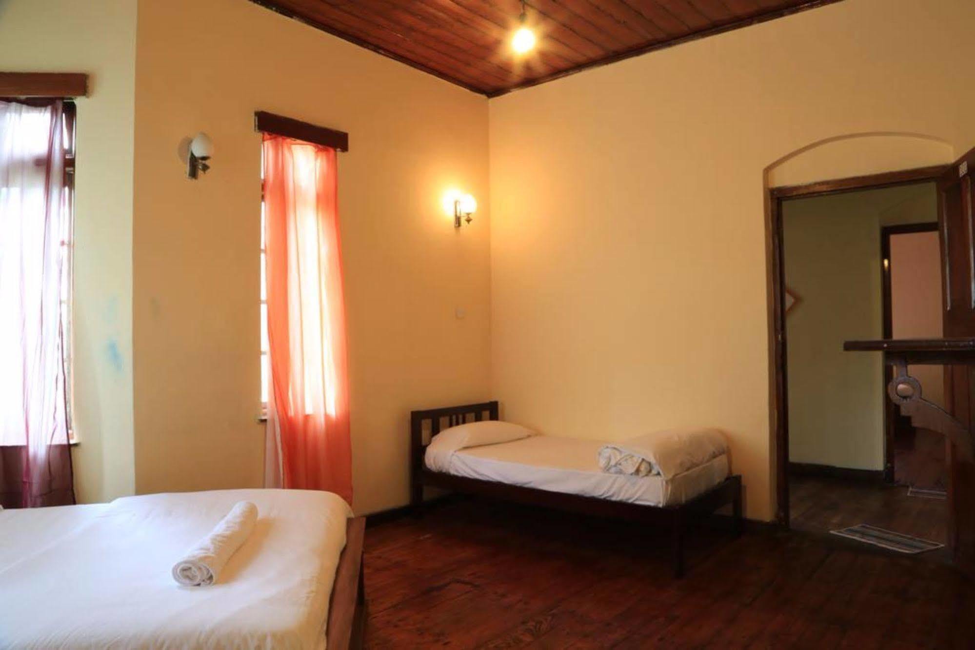 Nuwara Eliya Hostel By Backpack Lanka ภายนอก รูปภาพ